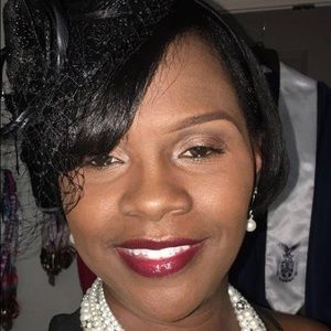 Meet your Posher, Latonya